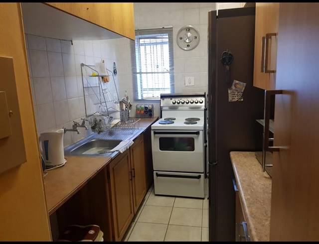 2 BEDROOM PROPERTY TO RENT IN CLUBVIEW